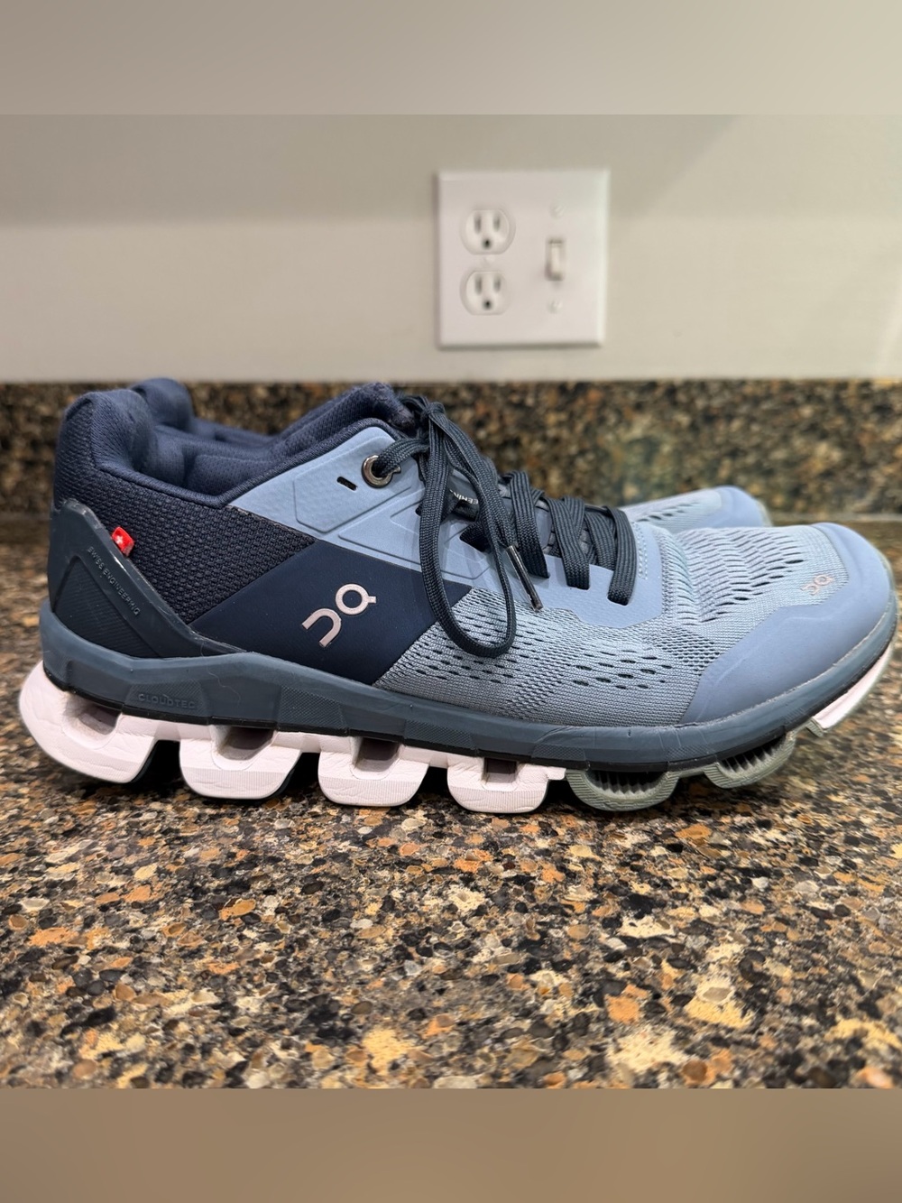 On Running Cloud ladies Running Shoes - Blue 8